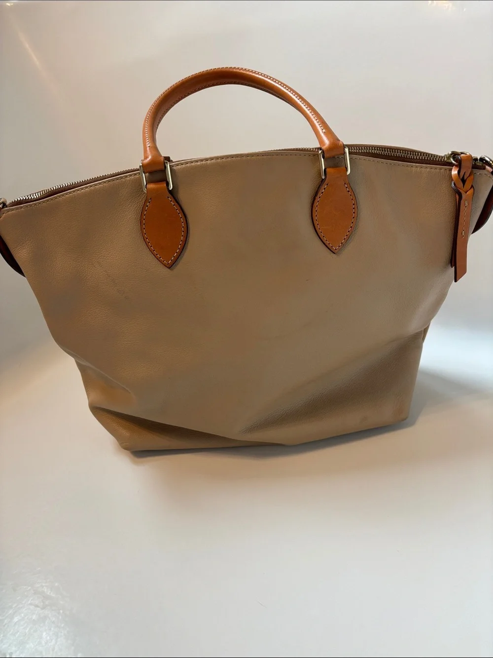 Dooney & Bourke classic dooney